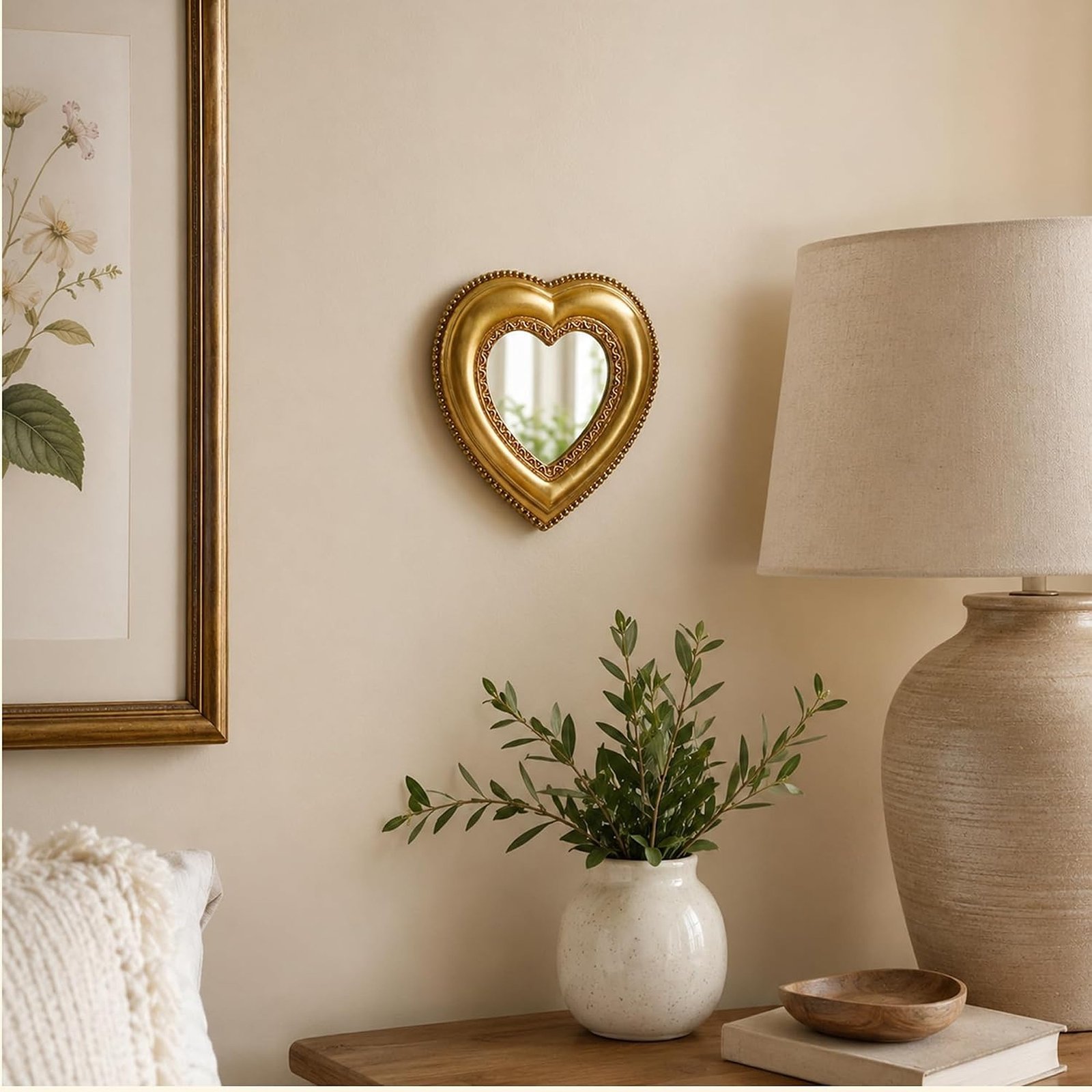 4.3-Inch Mini Vintage Heart-Shaped Mirror with Ornate Gold Resin Frame - Image 2